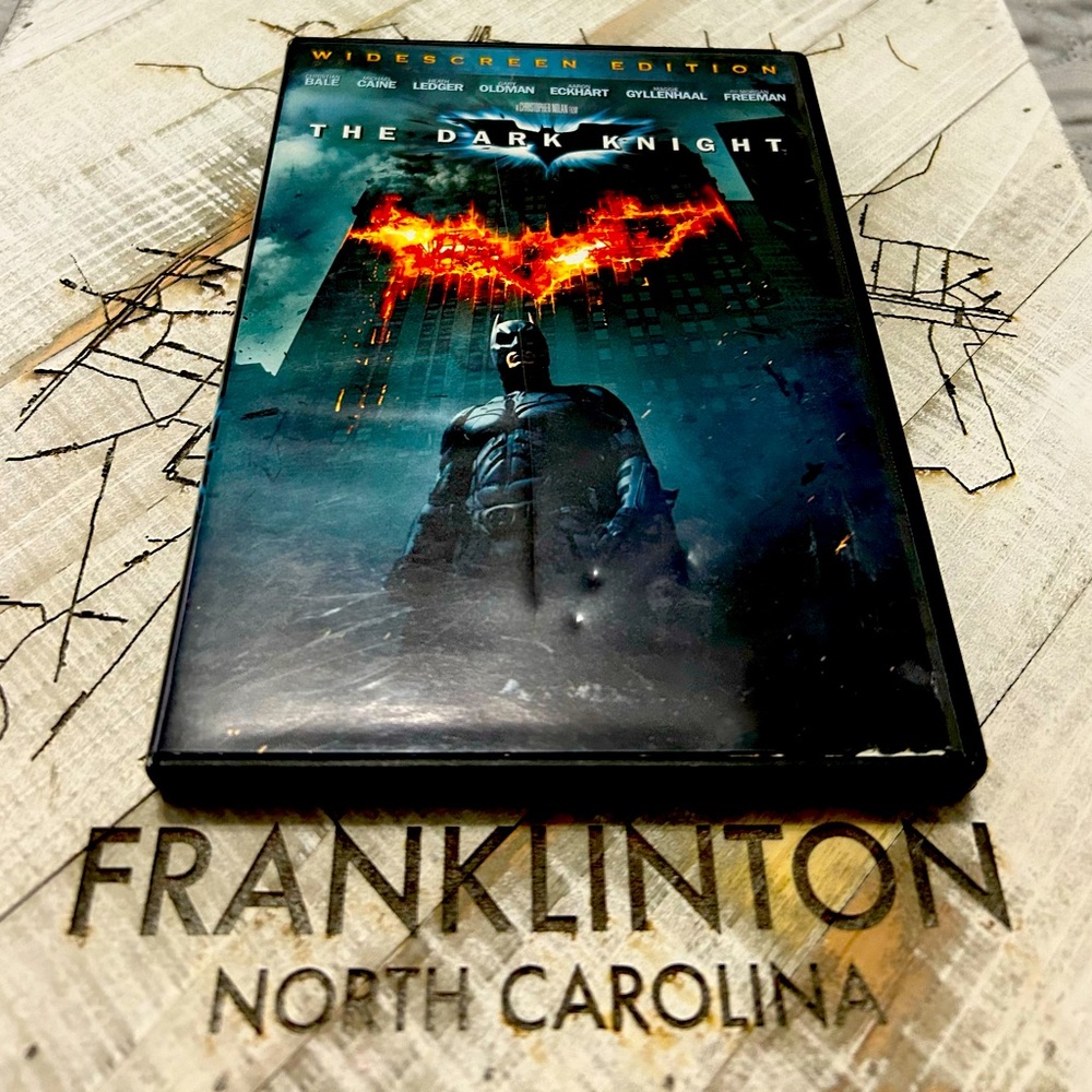 Batman: The Dark Knight (DVD, Widescreen)